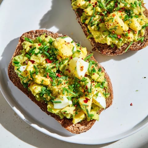 Avocado Egg Smash Toast